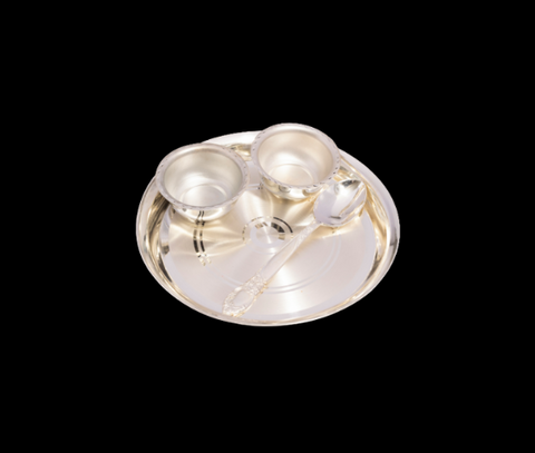 Set of small plate with two bowls and a spoon